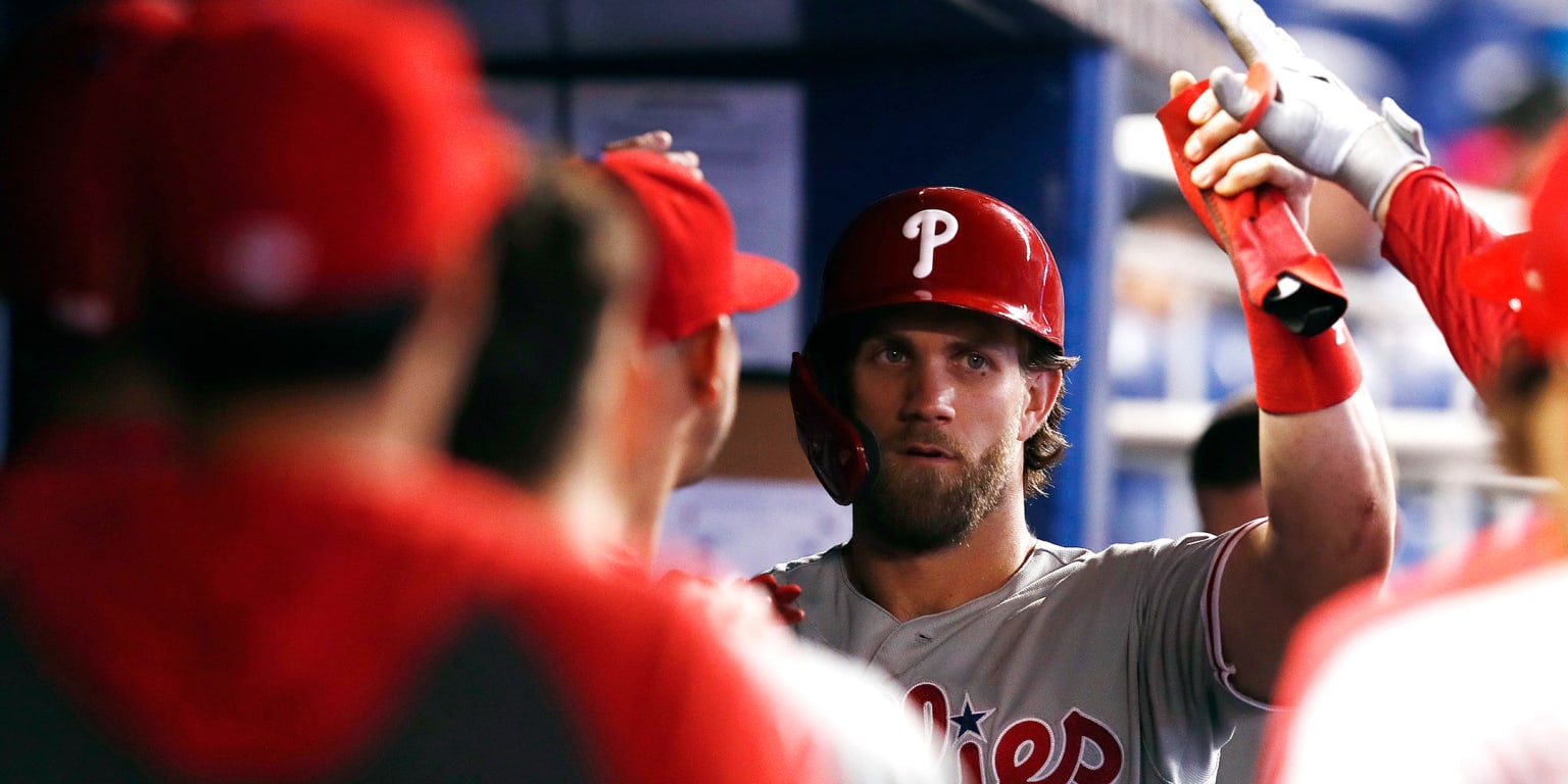Phillies finish June with win vs. Marlins
