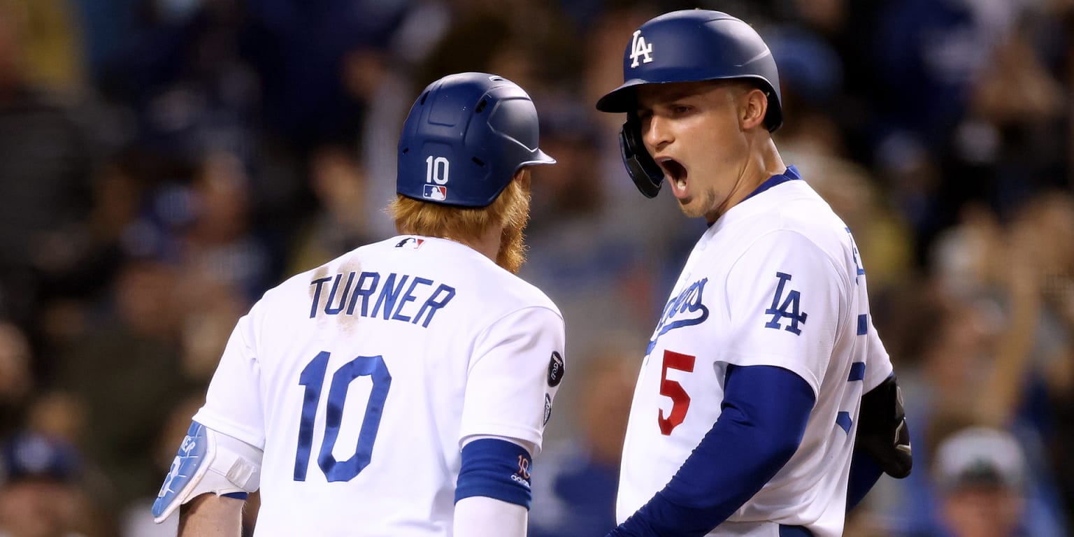 Dodgers rally for 5 runs in the 8th to beat the Padres 10-5