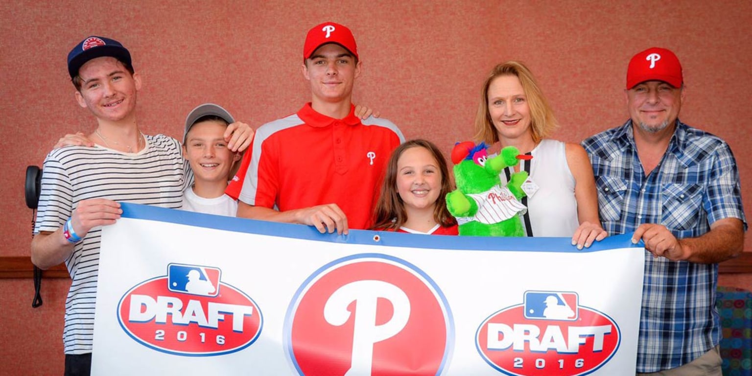 Mickey Moniak: Prospect Profile for No. 1 Pick of 2016 MLB Draft by  Phillies, News, Scores, Highlights, Stats, and Rumors