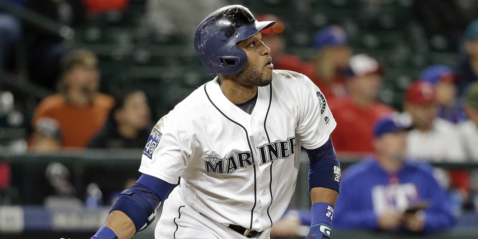 Robinson Cano hits his 300th career home run in 2017 