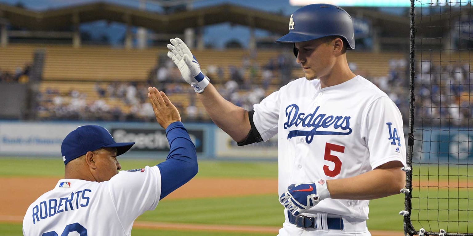 Dodgers' shortstop Corey Seager looking strong during drills