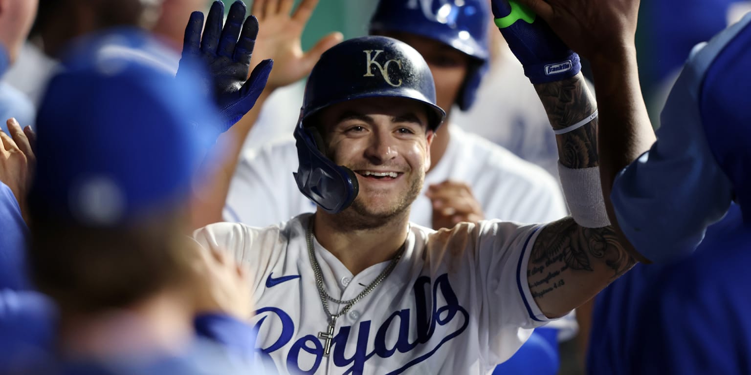 Kyle Isbel's go-ahead bunt lifts Royals over Astros 10-8 for fourth  straight win - ABC News