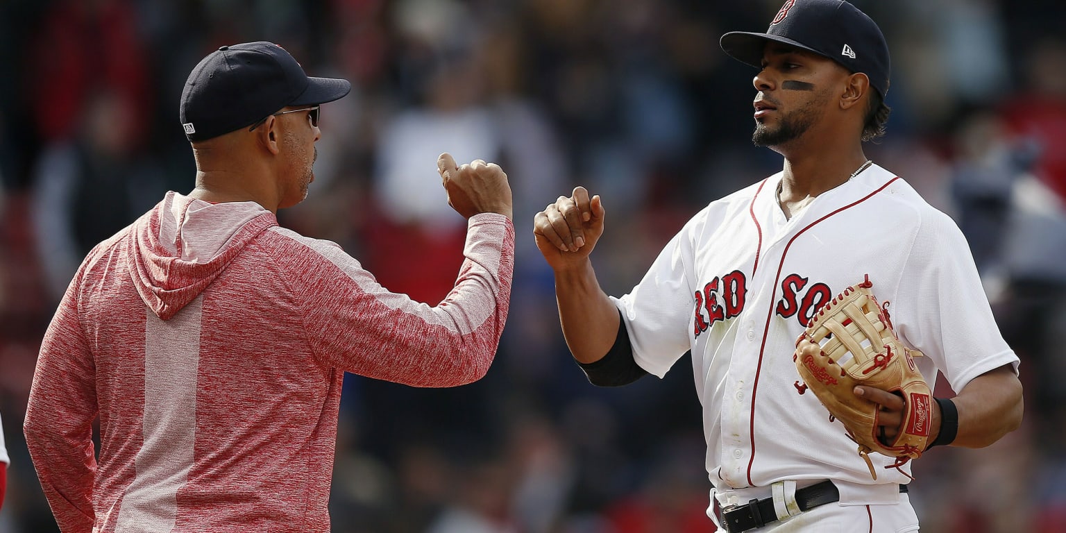 Cora, Bogaerts won't join Red Sox for White House visit