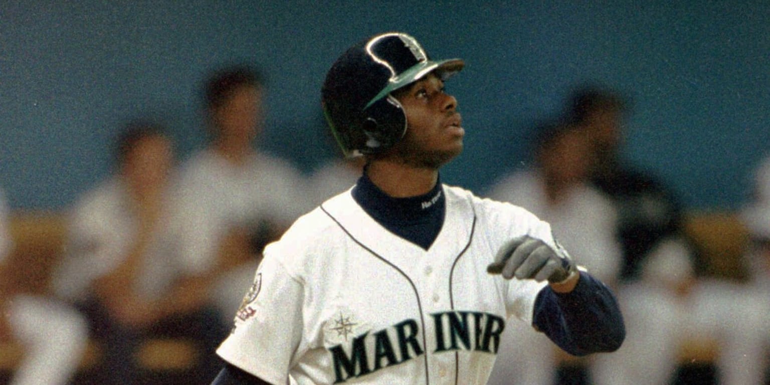 Watch Ken Griffey Jr., Barry Bonds and Kenny Lofton compete in a