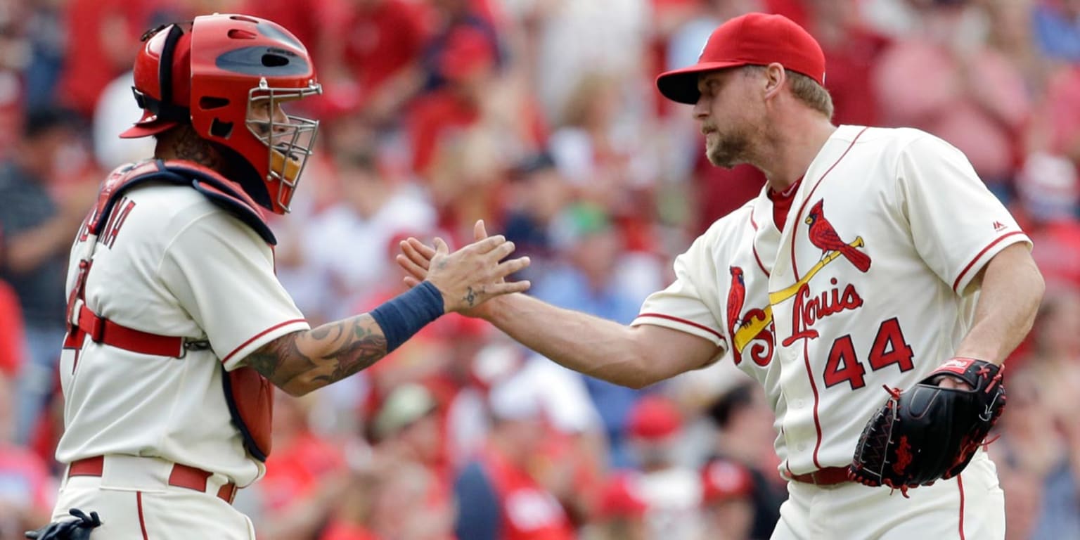 Cardinals Molina GIF - Cardinals Molina Yadier - Discover & Share GIFs