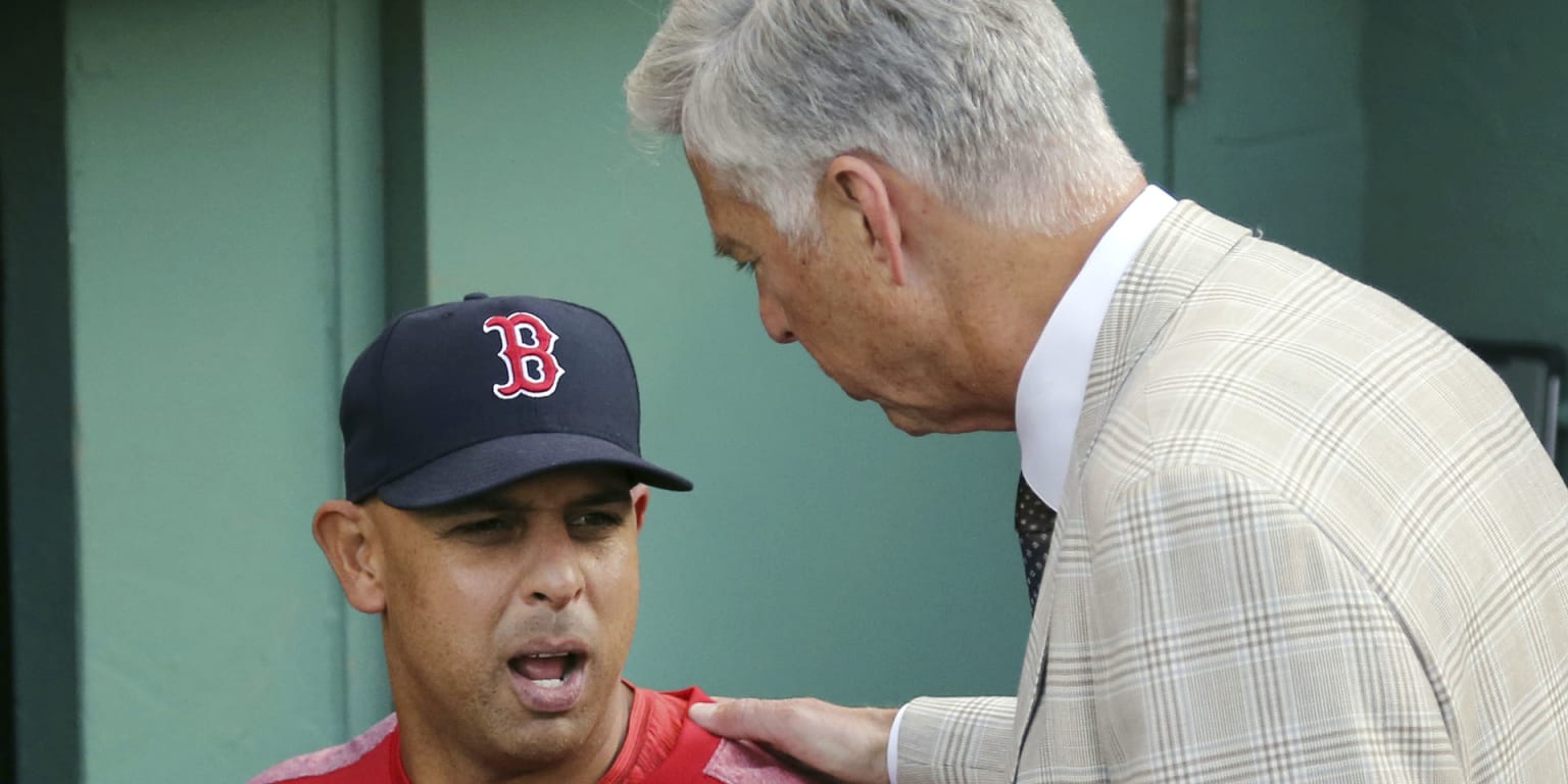 Why Boston Red Sox's Alex Cora will let Eduardo Rodriguez wear Barry Bonds  earring vs. Phillies despite his no-earring rule 