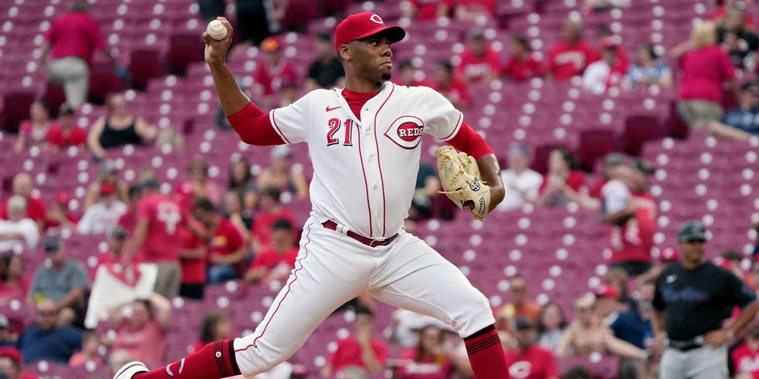 Rookie Hunter Greene Throws Triple-Digit Fastballs, Becomes