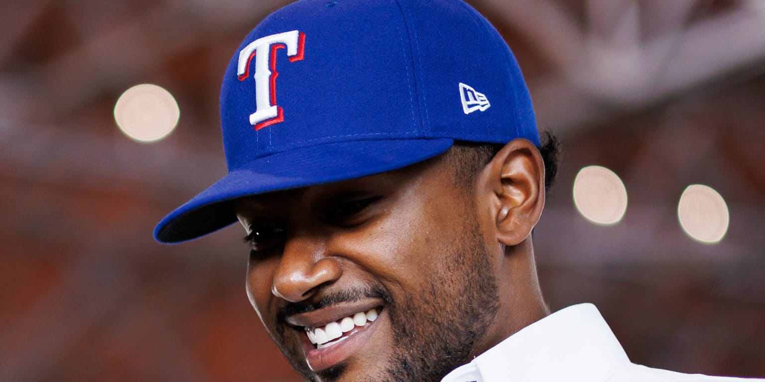 Collapse Distraction: Texas Rangers All-Time Rookies Team