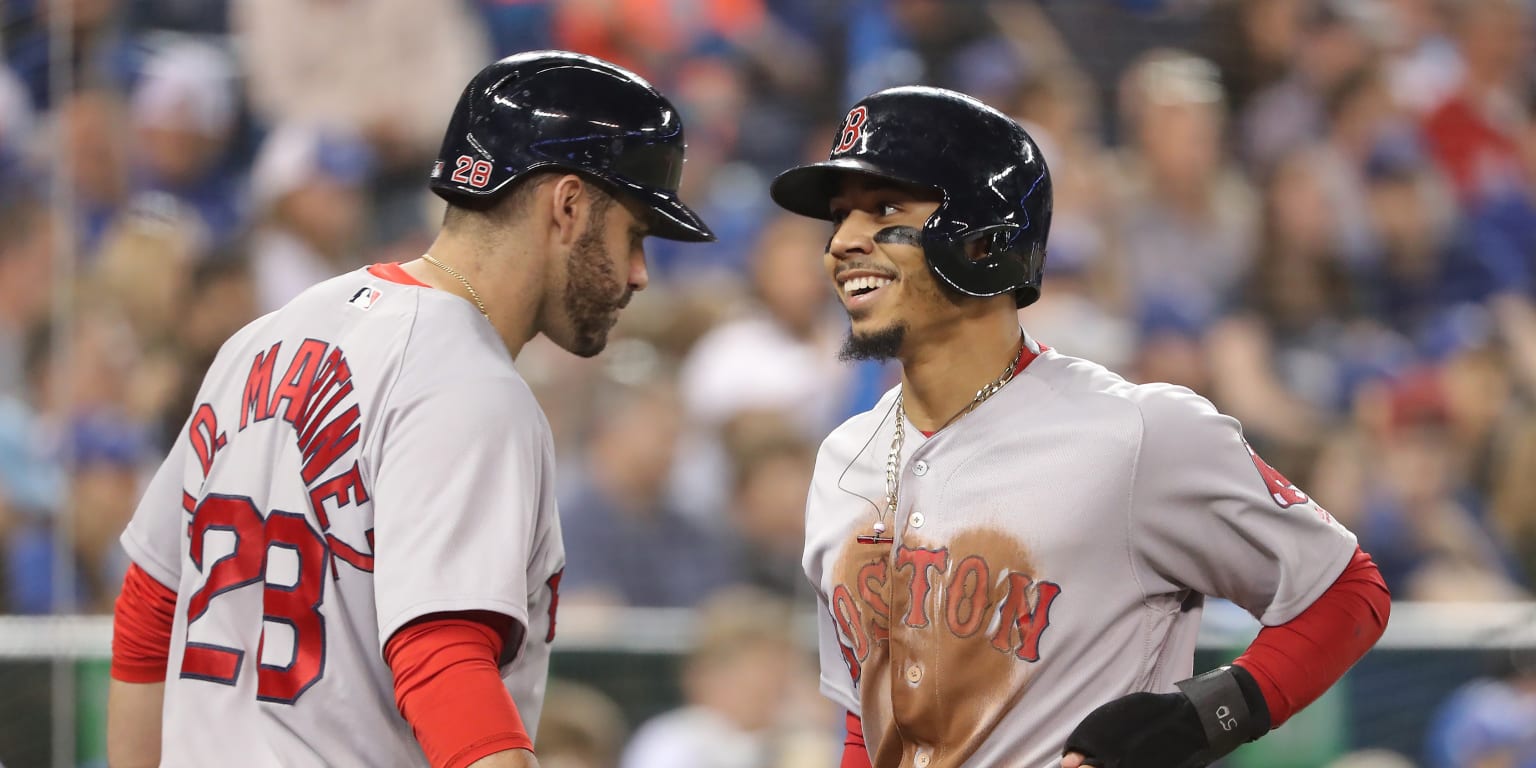 J.D. Martinez, surprised to still be with the team, sorts through results  of Red Sox' trades - The Boston Globe