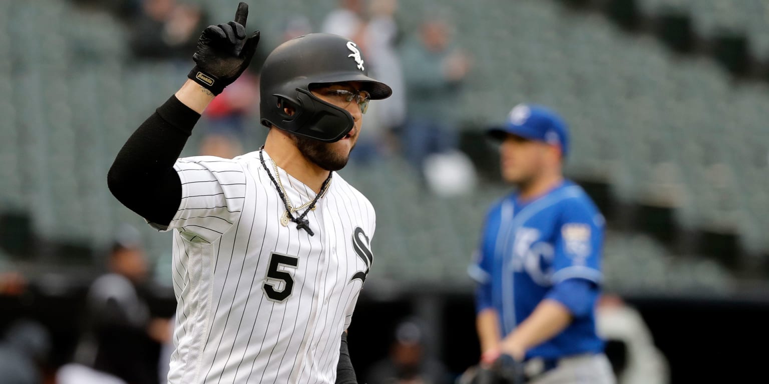White Sox win suspended game with walkoff
