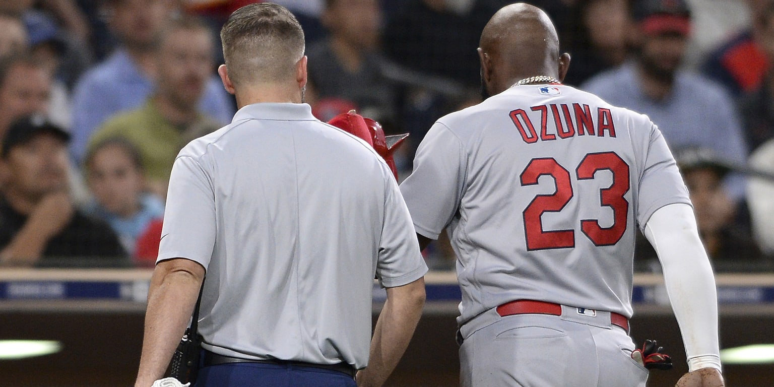Cardinals' Ozuna headed to IL with finger injury