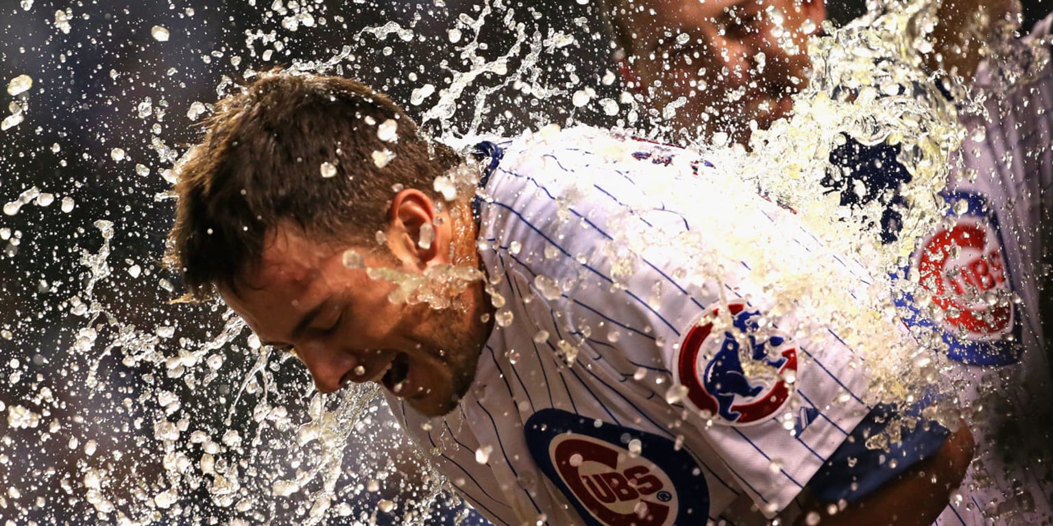 Kris Bryant 'wakes up' Cubs with dramatic HR