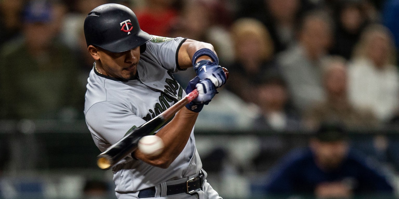 Eduardo Escobar has 2 HRs, 7 RBIs as D-backs rout Nationals 11-4