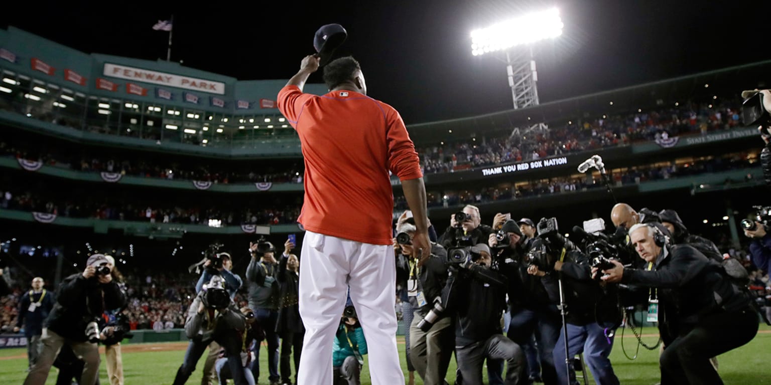 David Ortiz shows emotional side during jersey retirement ceremony