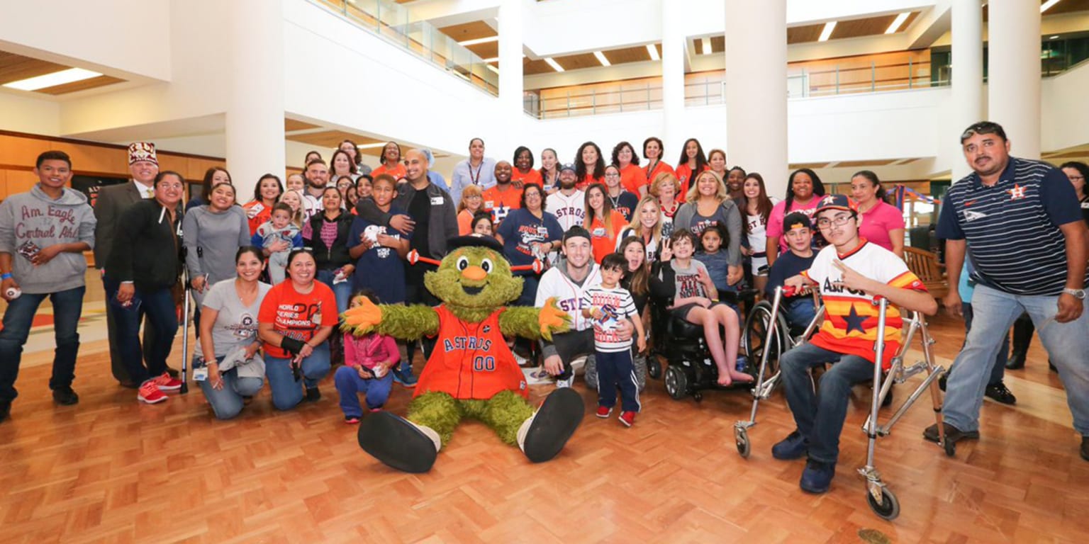 Were you 'Seen' at the Astros Caravan in Beaumont?