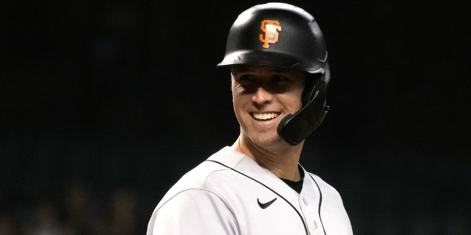 Giants' Buster Posey Won't Play in 2020 MLB Season Due to Twin