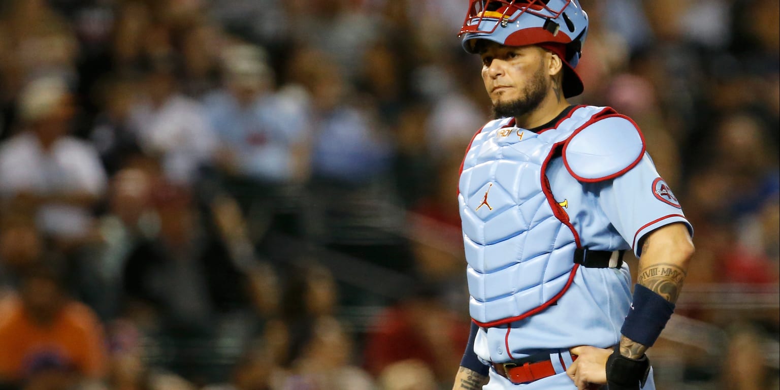 Yadier signs extension with the Cardinals