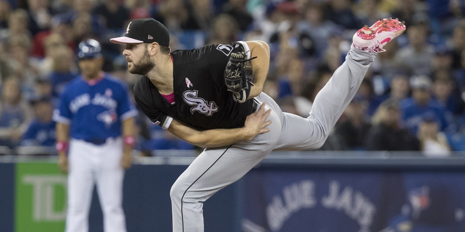 Giolito gets first big league win as White Sox beat Tigers 7-1