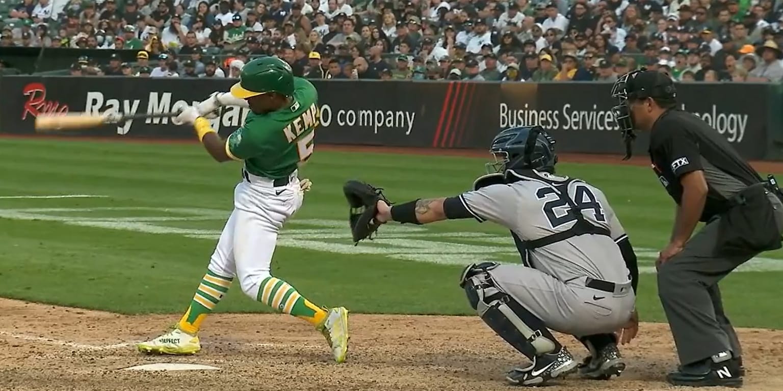 Kemp's 2-run homer in eighth lifts Athletics past Yankees