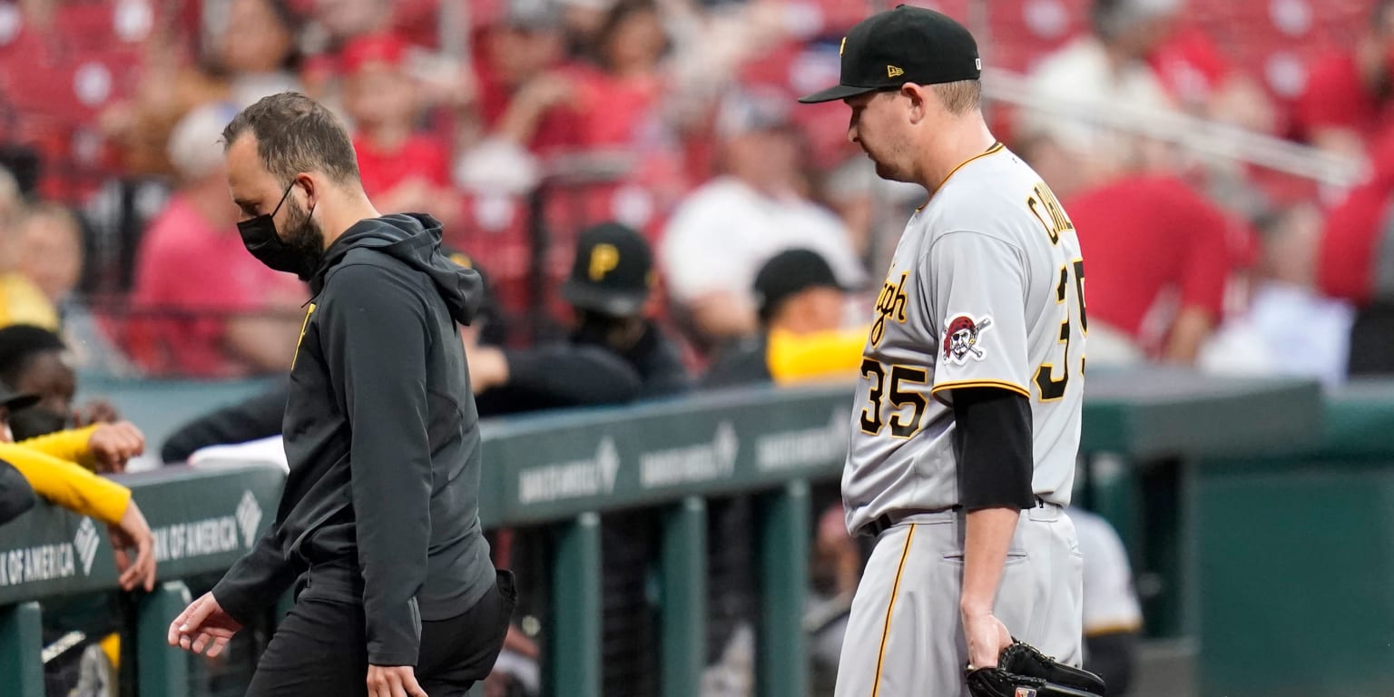 Trevor Cahill exits early with injury