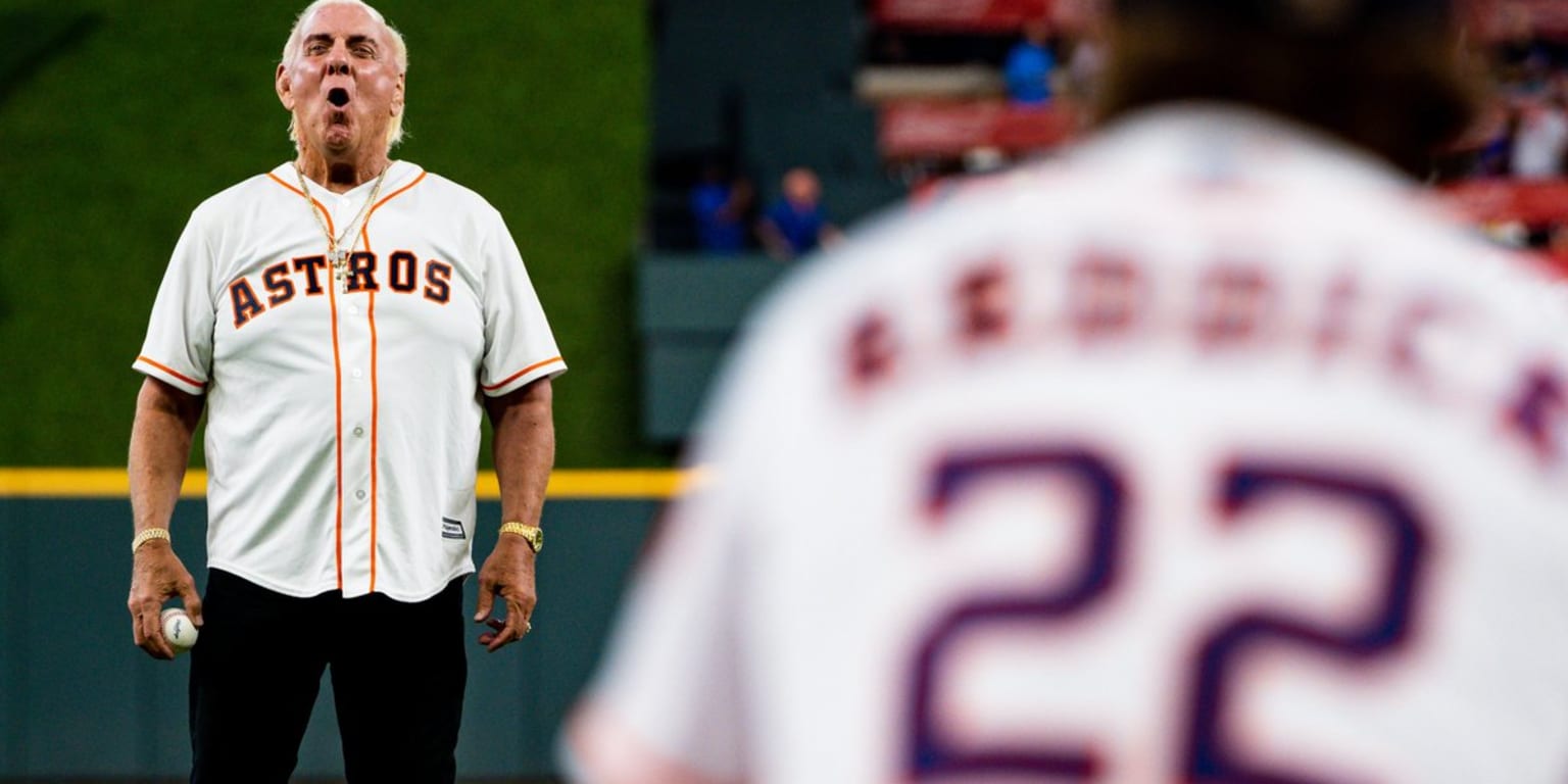 Houston Astros - WOOOO! Josh Reddick threw out the first