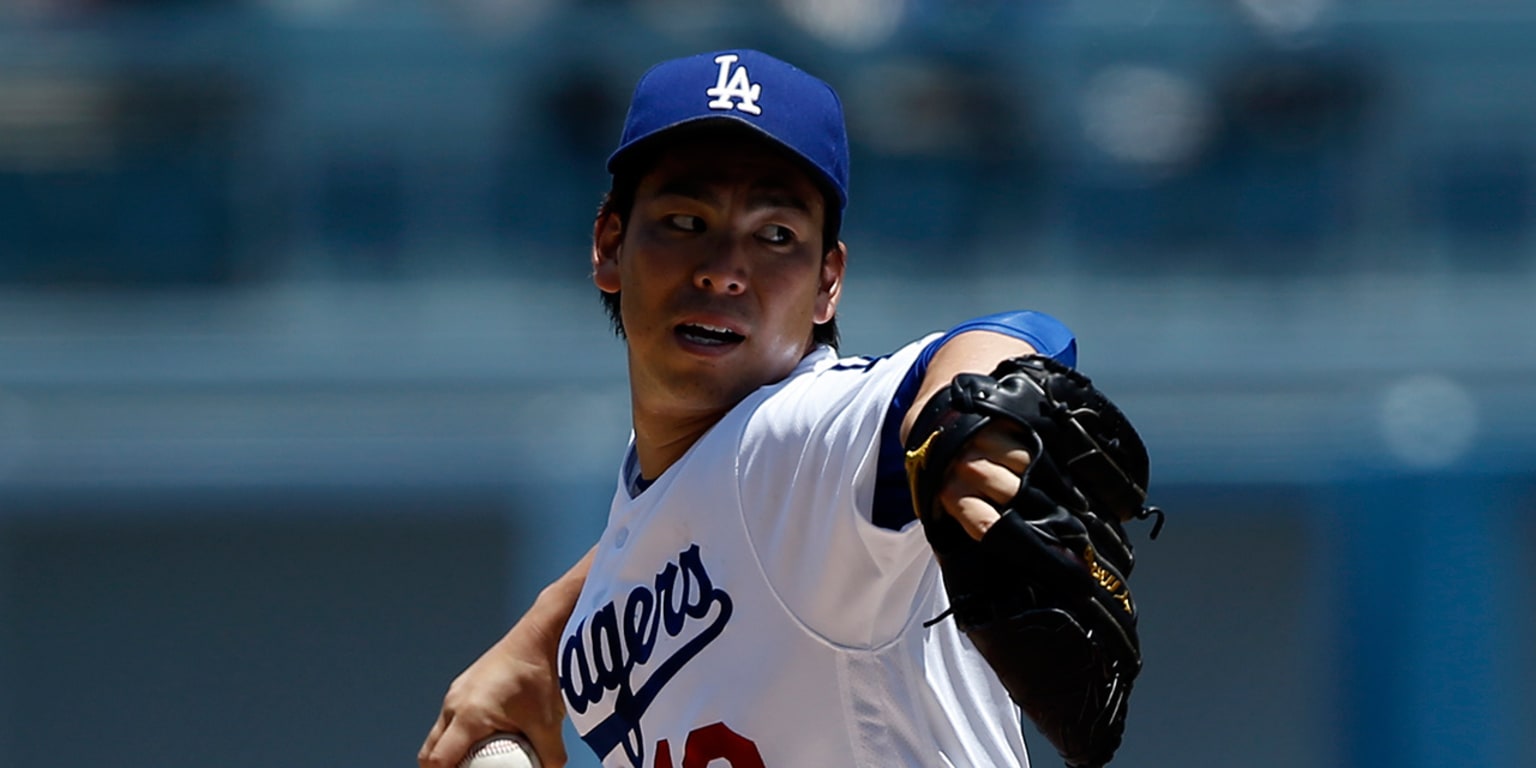 Dodgers sign Japanese pitcher Kenta Maeda to incentive-laden eight