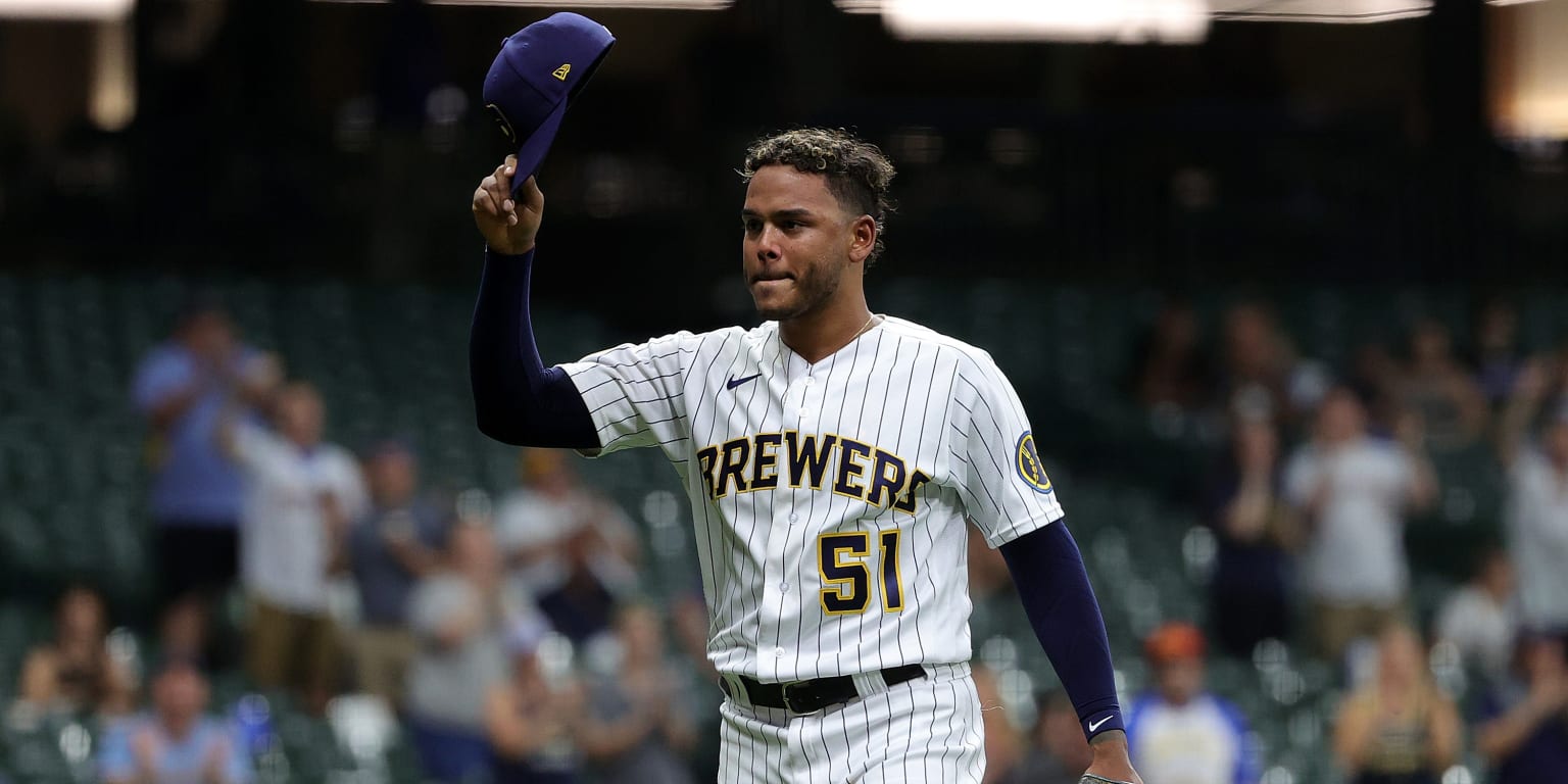 Brewers' Freddy Peralta falls five outs short of no-hitter on 25th
