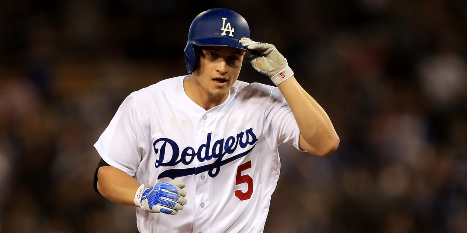 Austin Barnes: Los Angeles Dodgers' Austin Barnes exits game against Miami  Marlins. See what happened - The Economic Times