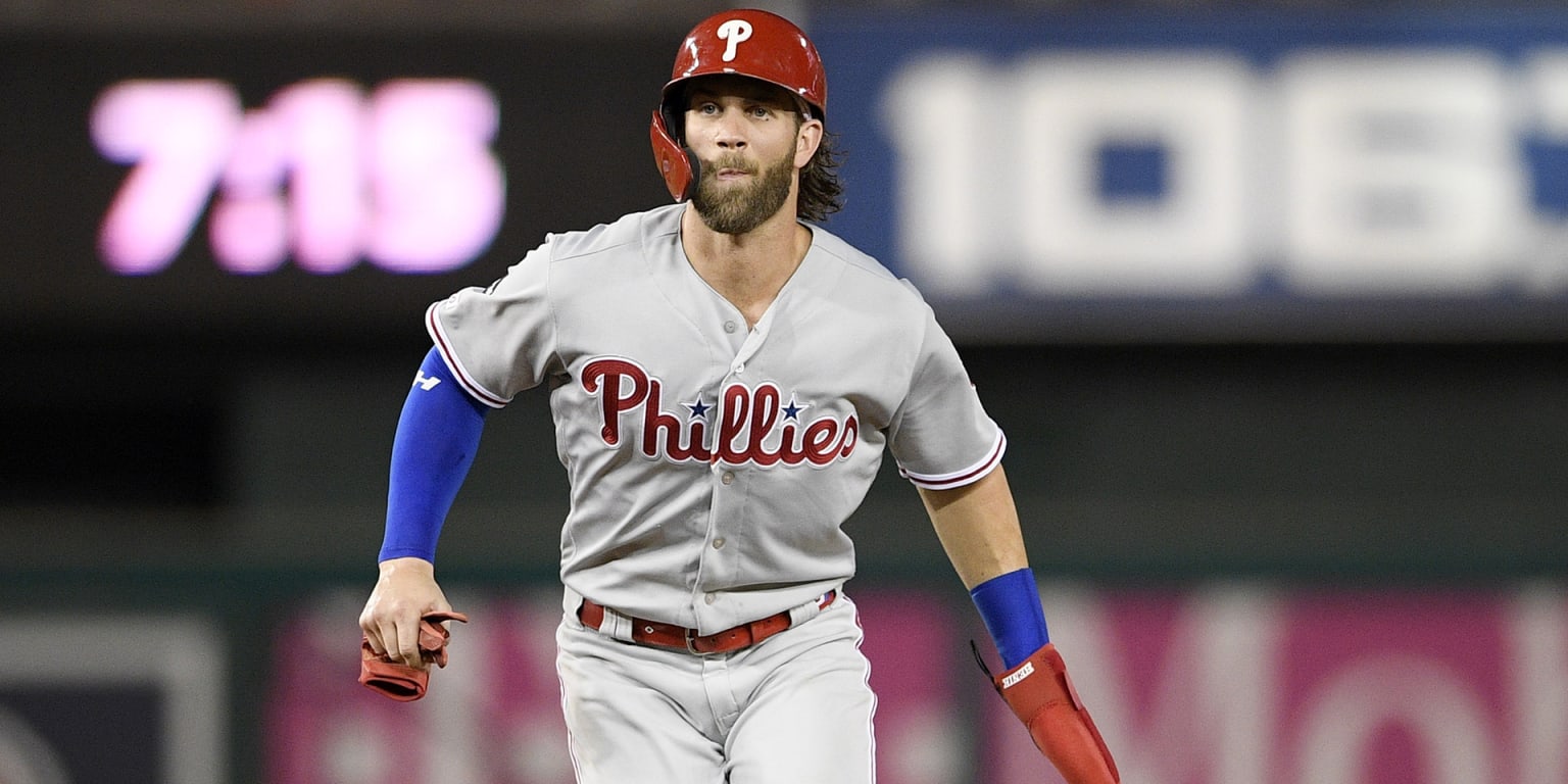 Phillies confident in replacement for Rhys Hoskins at 1B