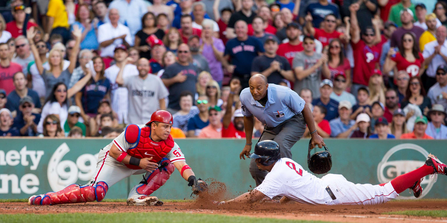 More Miscellaneous Fun from The Little League Classic to Start Your Week -  Bleacher Nation