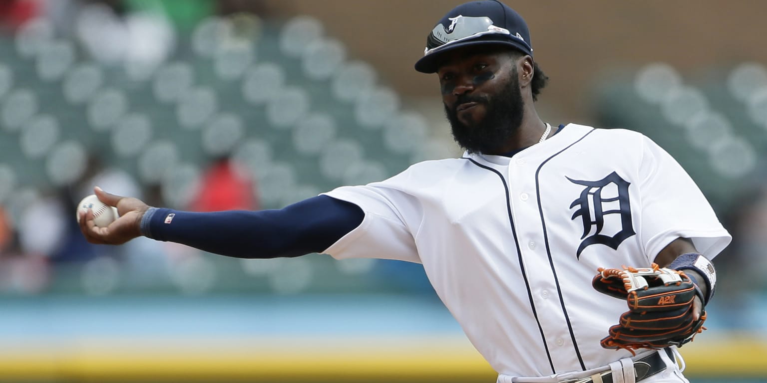 Colorado Rockies rumors: Is there interest in Josh Harrison?