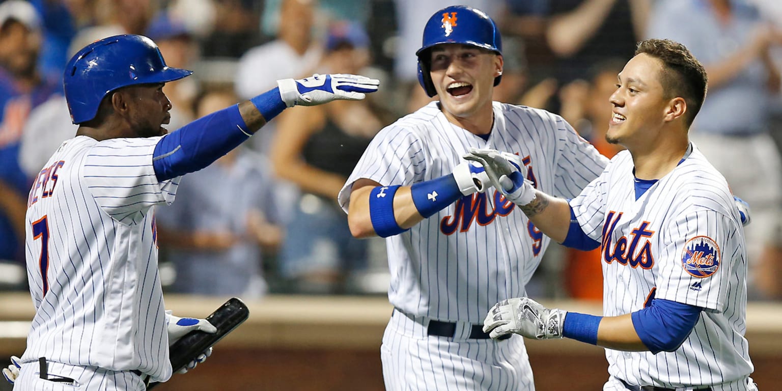 Amazing Mets Looking To Build Off Opening Series Win Against Another Nl Central Opponent Image Concept Amazing Mets Looking To Build Off Opening Series Win Against Another Nl Central Opponent Image Concept