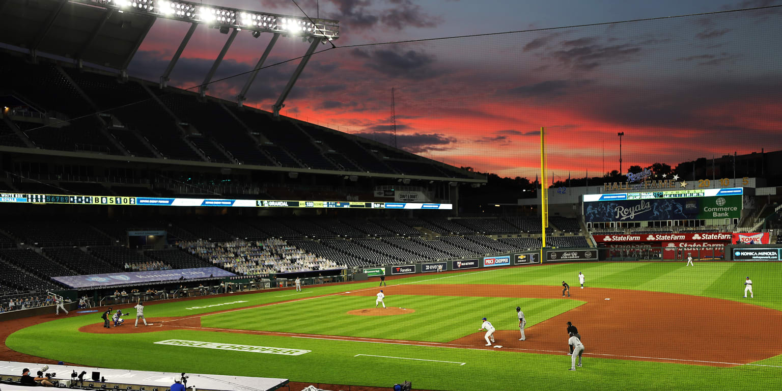 Royals to require masks inside Kaufman Stadium