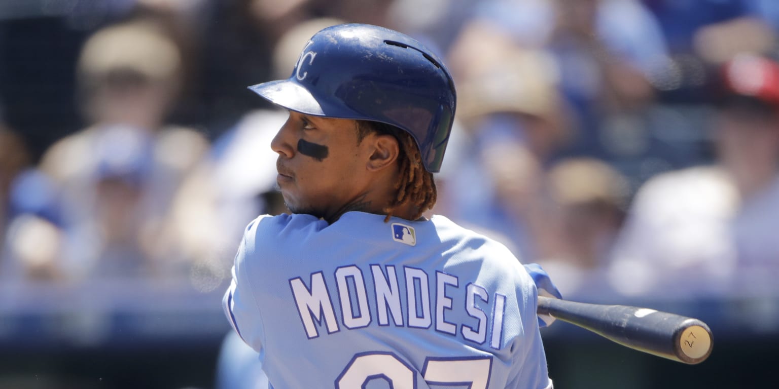 Adalberto Mondesí es activado por los Reales