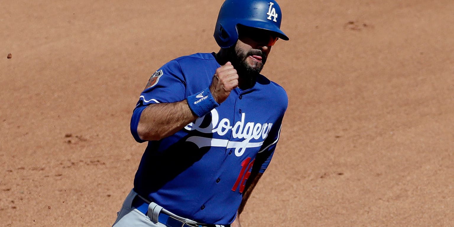 Dodgers News: Back Injury Forces Andre Ethier To Refrain From