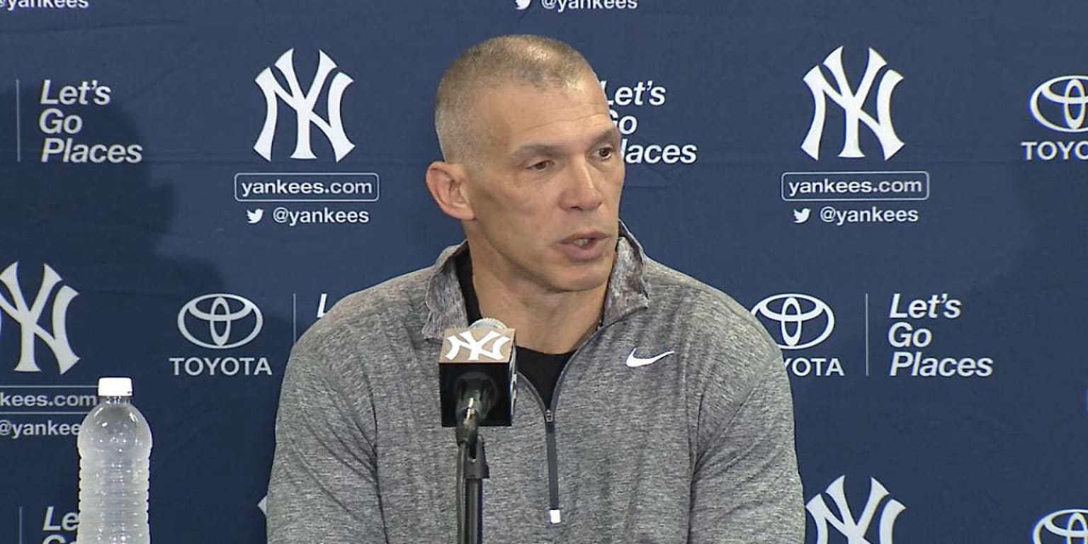 Yankees pitchers, catchers report to camp