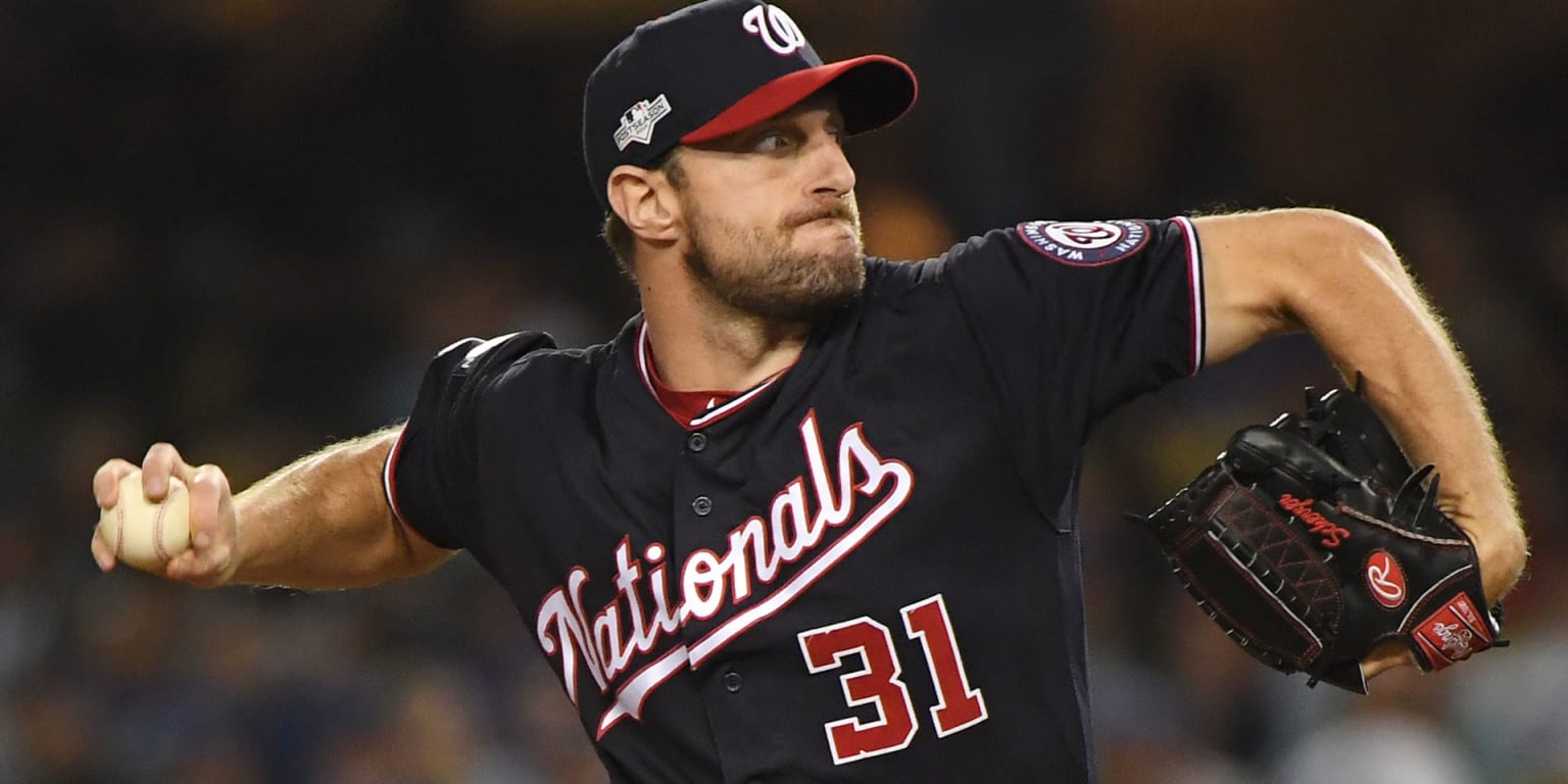 Washington Nationals starting pitcher Max Scherzer delivers a