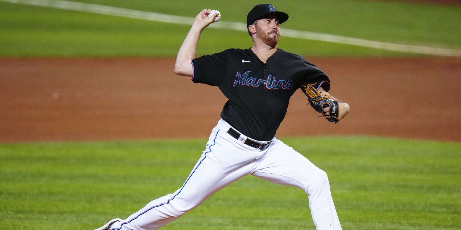 Zach Thompson strikes out 6, gets first MLB hit in win over Braves