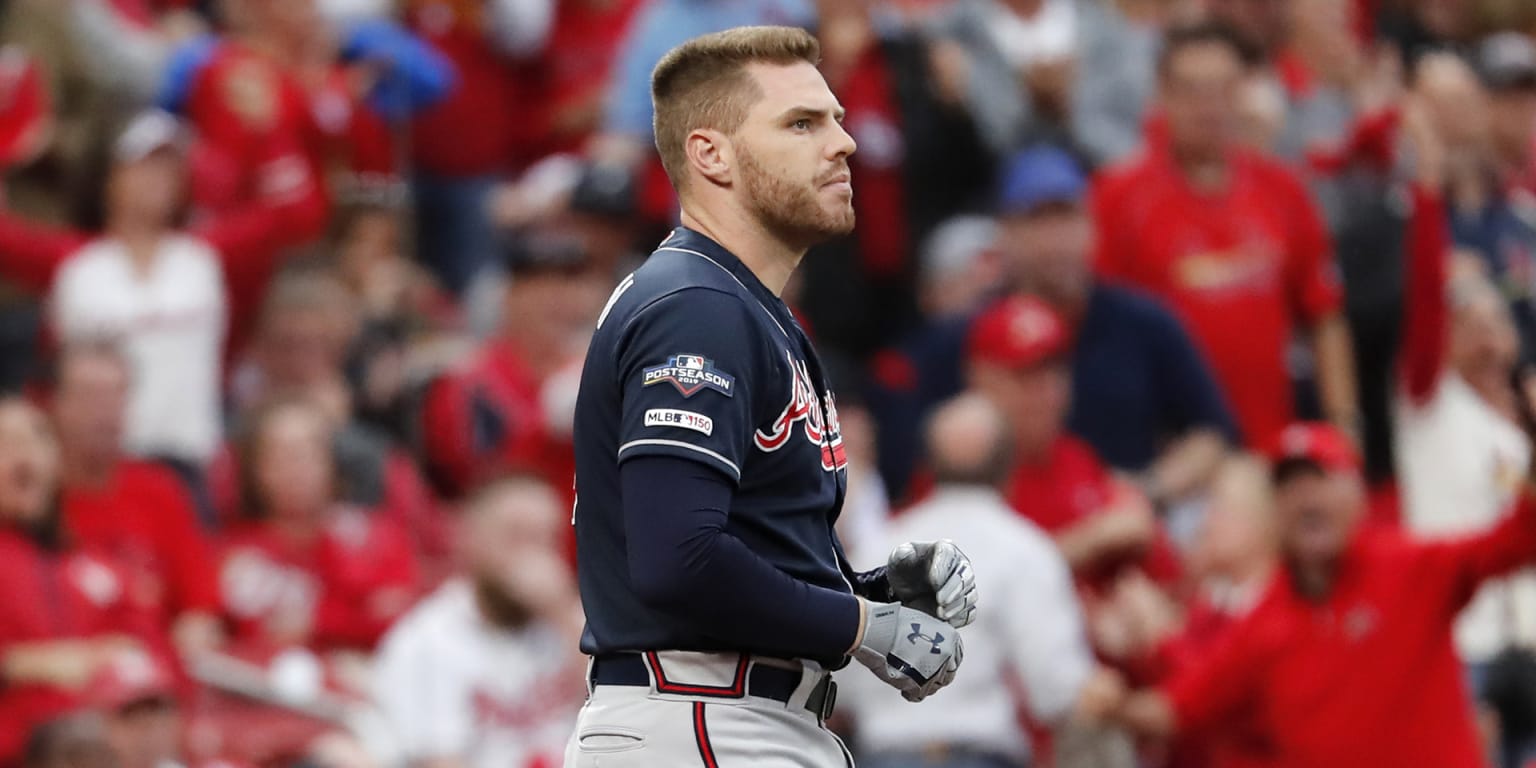 Freddie Freeman injury update: Braves first baseman has elbow