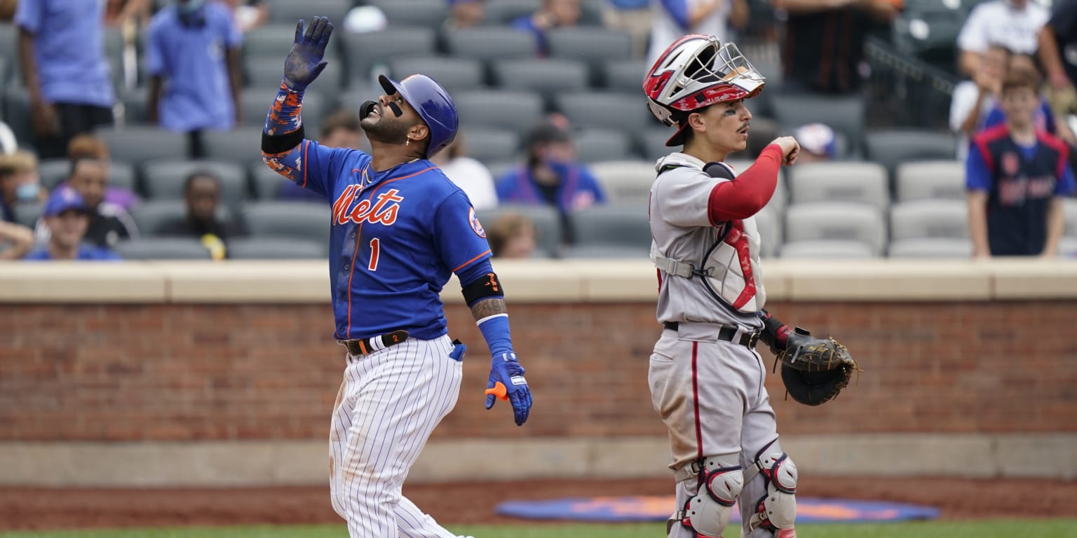 Boo who? Javier Baez says Mets flashing thumbs down on fickle fans