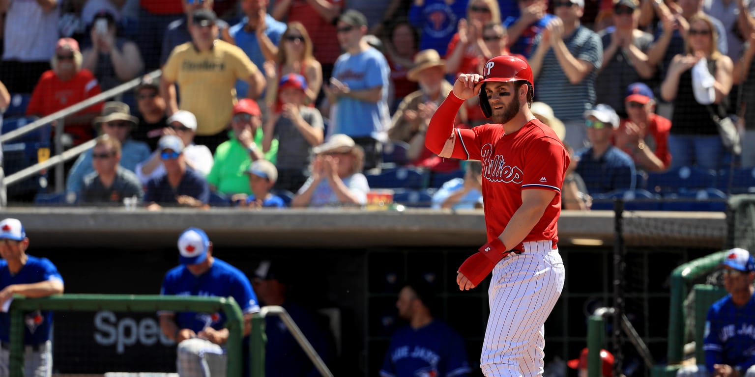 Blue Jays welcome Bryce Harper to Phillies with 4-man outfield