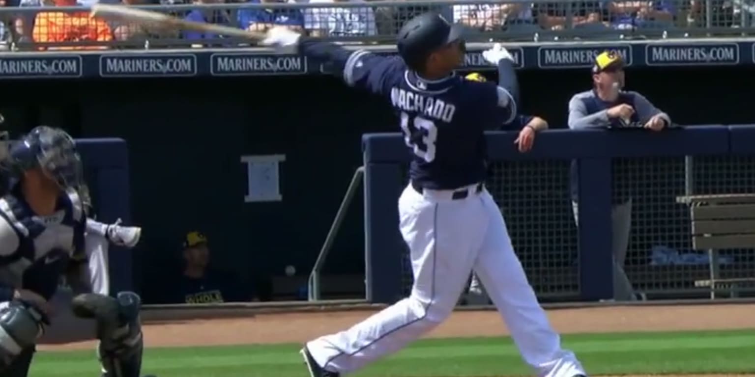 Manny Machado hits first Padres home run