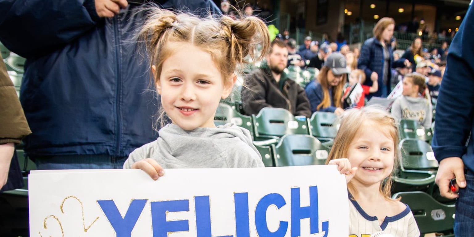 Home run binge has Brewers' Christian Yelich off to a puppy