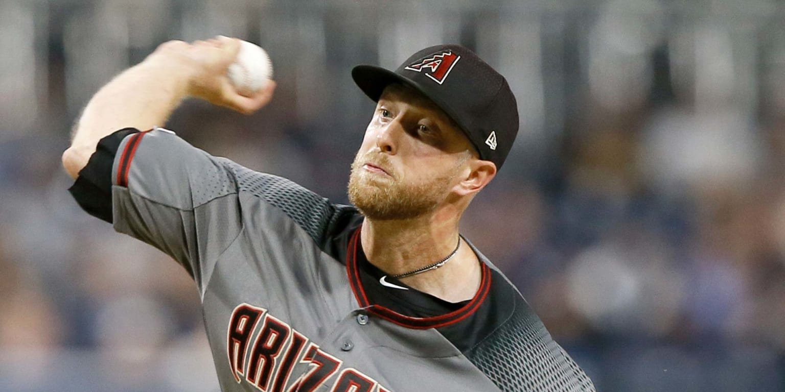 Merrill Kelly makes MLB debut with D-backs
