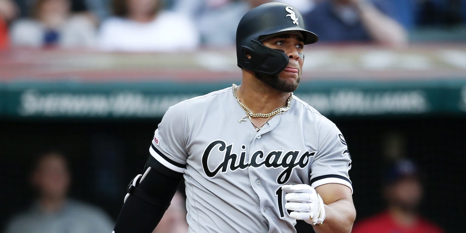 Yoan Moncada's first career hit: RBI double in third inning for