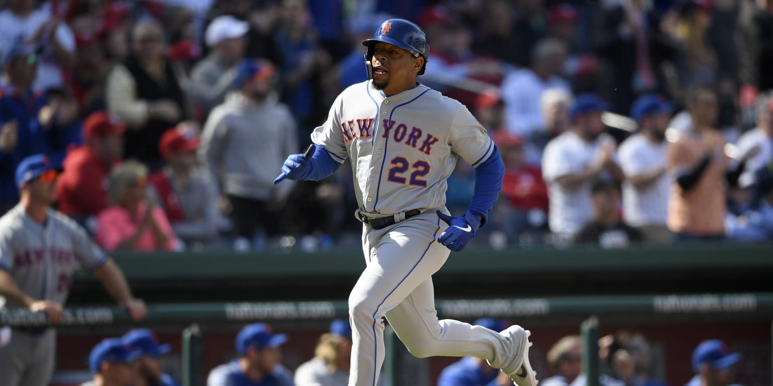 Dominic Smith hit with tough update amid MLB trade rumors