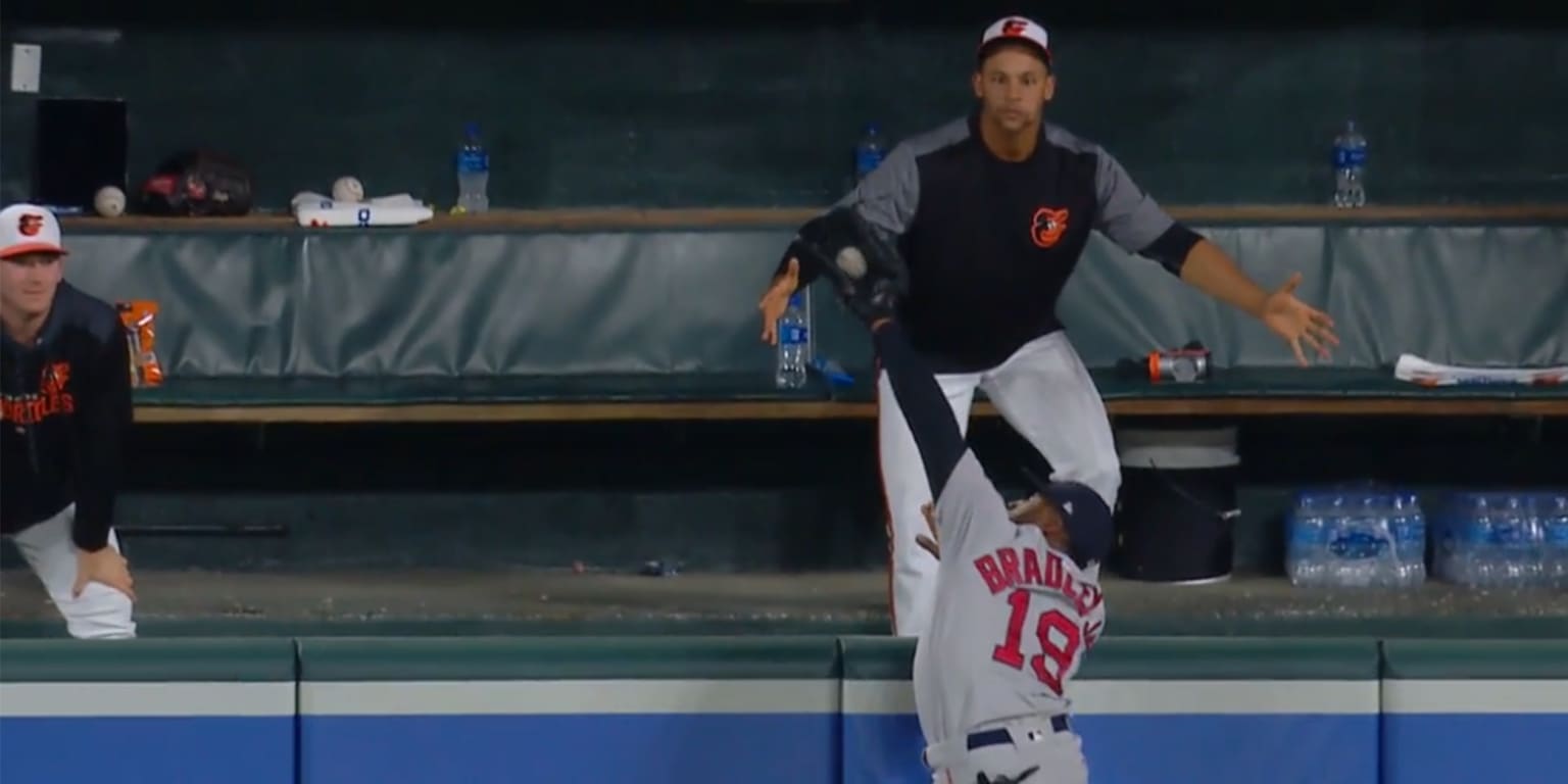 Jackie Bradley Jr.'s great catch, 08/04/2020