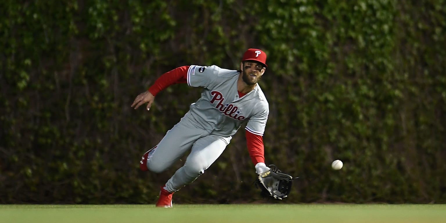 Bryce Harper, J.T. Realmuto lead Phillies past Cubs