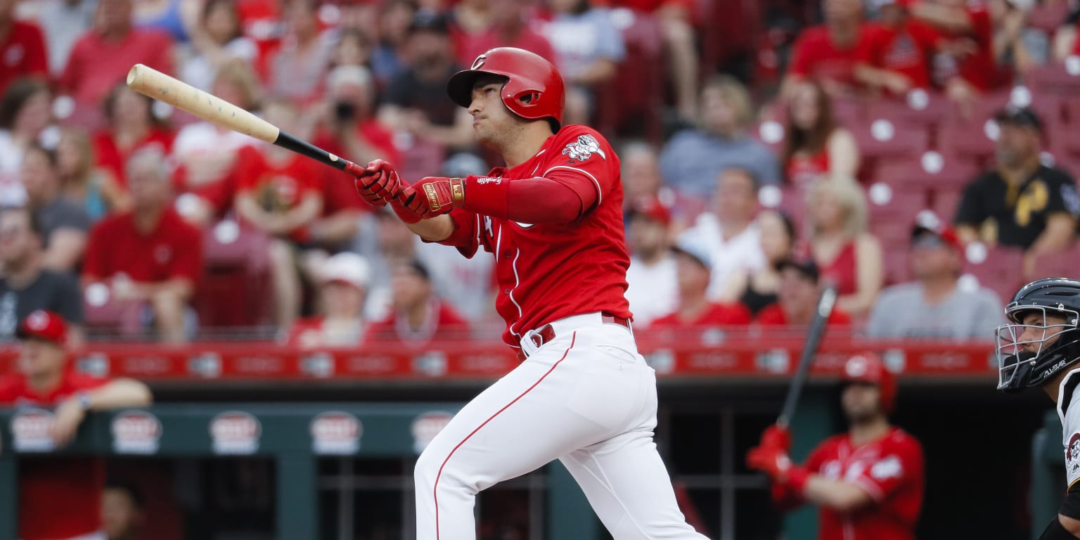 Reds sign Derek Dietrich to minor-league contract - Beyond the Box