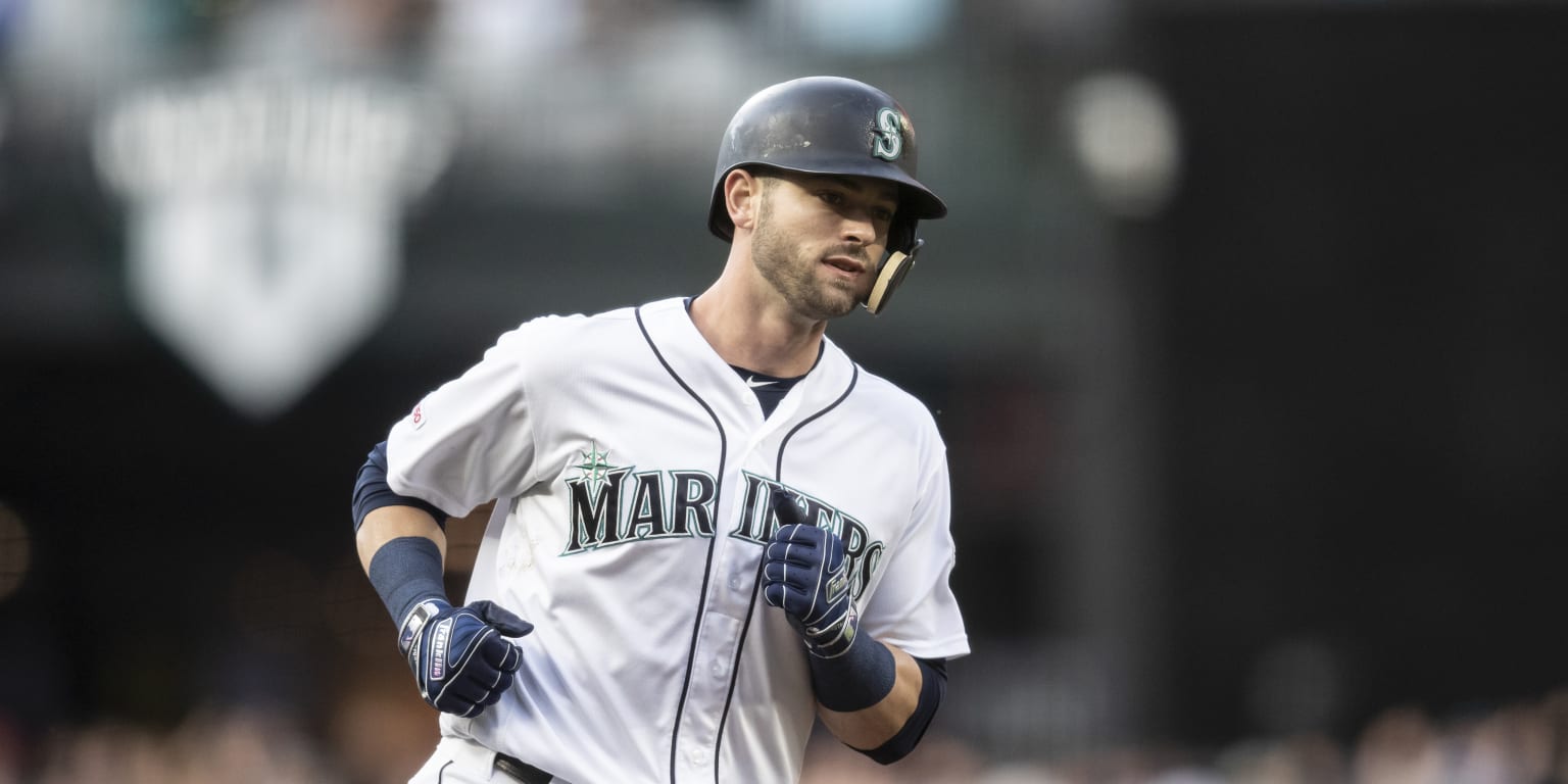 Mariners roster moves continue with Dee Gordon, Ryon Healy headed to IL